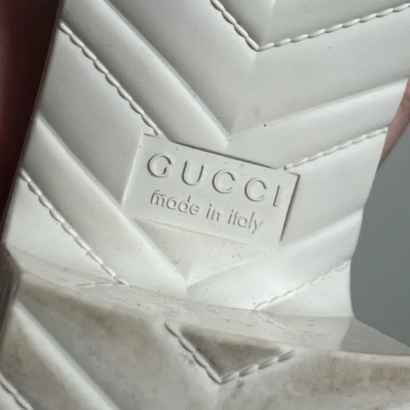 GUCCI RUBBER SANDALS - Picture 6 of 6
